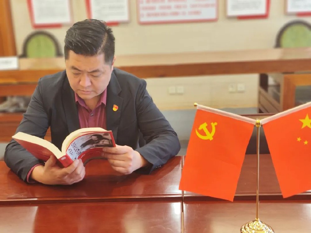 志存高遠(yuǎn)：讀紅書、建信念